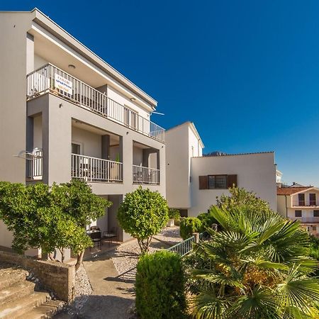 Apartments By The Sea Brist, Makarska - 11078 Extérieur photo