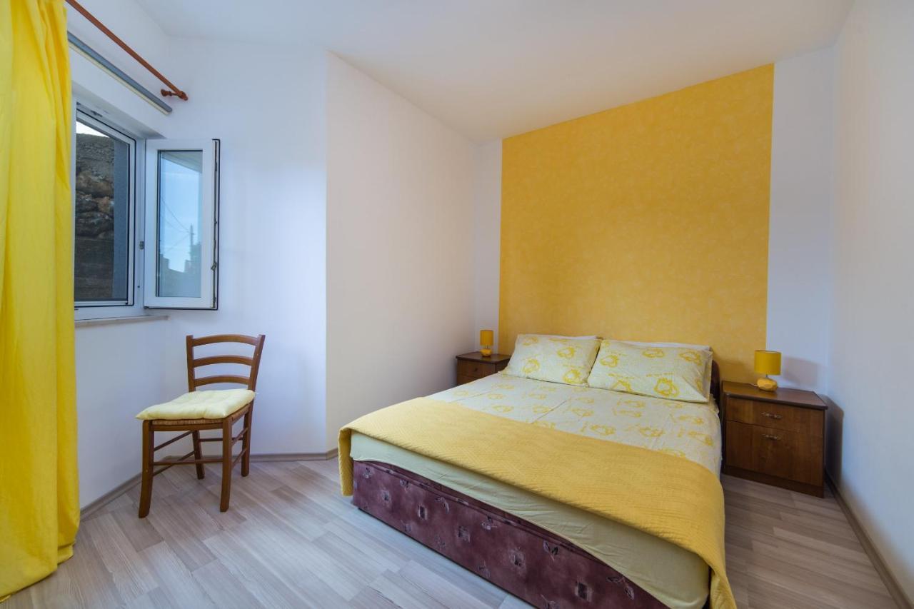 Apartments By The Sea Brist, Makarska - 11078 Extérieur photo