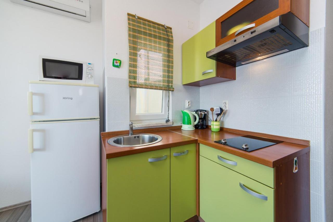 Apartments By The Sea Brist, Makarska - 11078 Extérieur photo