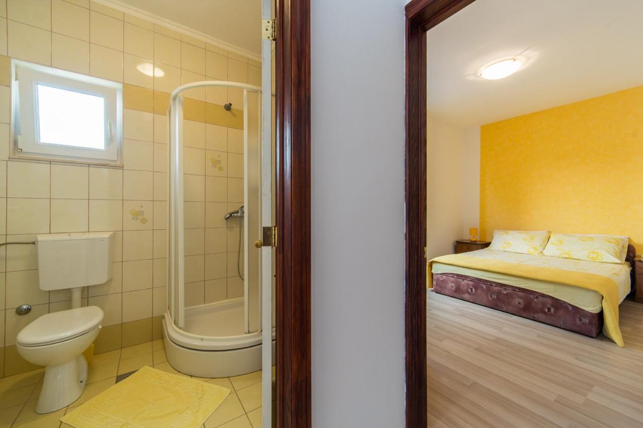 Apartments By The Sea Brist, Makarska - 11078 Extérieur photo